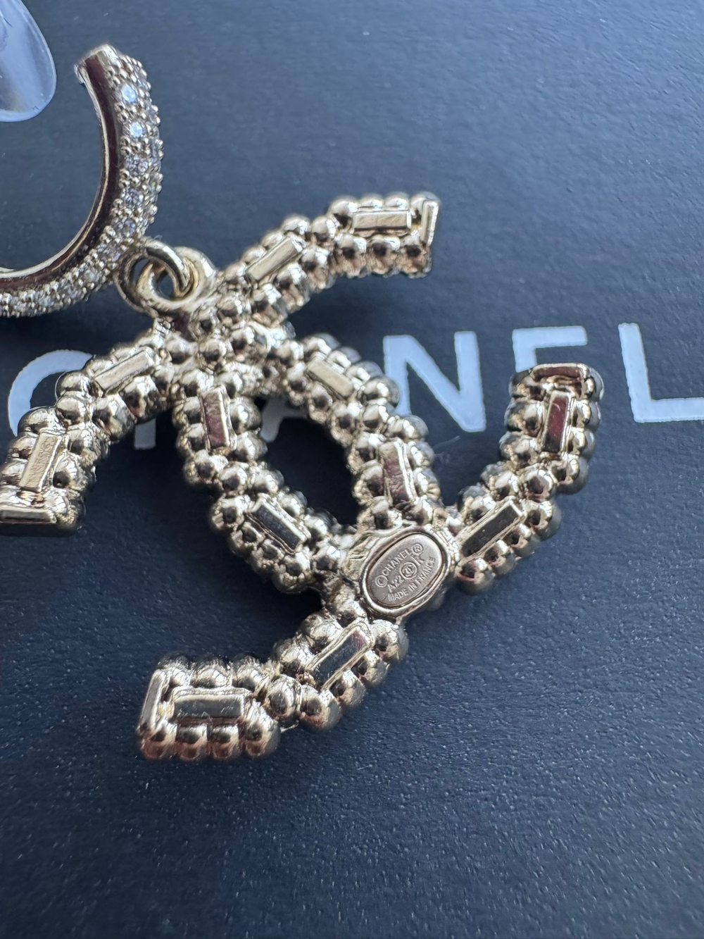 CHANEL Gold and Pearl-Accented CC Drop Earrings - Picture 2 of 3